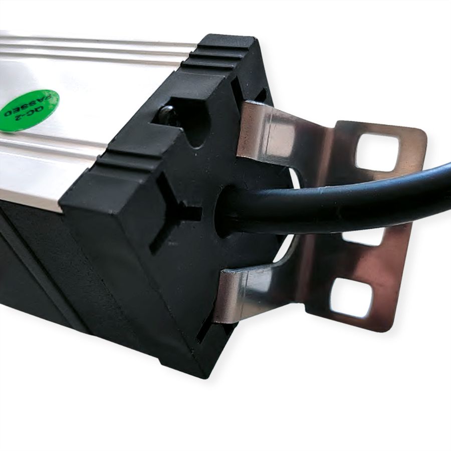 VALUE 19" PDU for Cabinets, 7x, 4000W, CEE 7/7 German Type Plug, 2.8 m