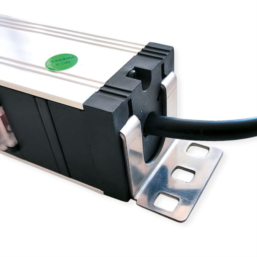 VALUE 19" PDU for Cabinets, 7x, 4000W, CEE 7/7 German Type Plug, 2.8 m