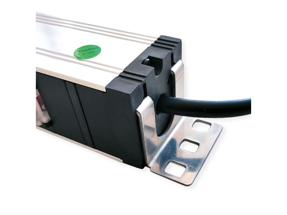 VALUE 19" PDU for Cabinets, 7x, 4000W, CEE 7/7 German Type Plug, 1.8 m