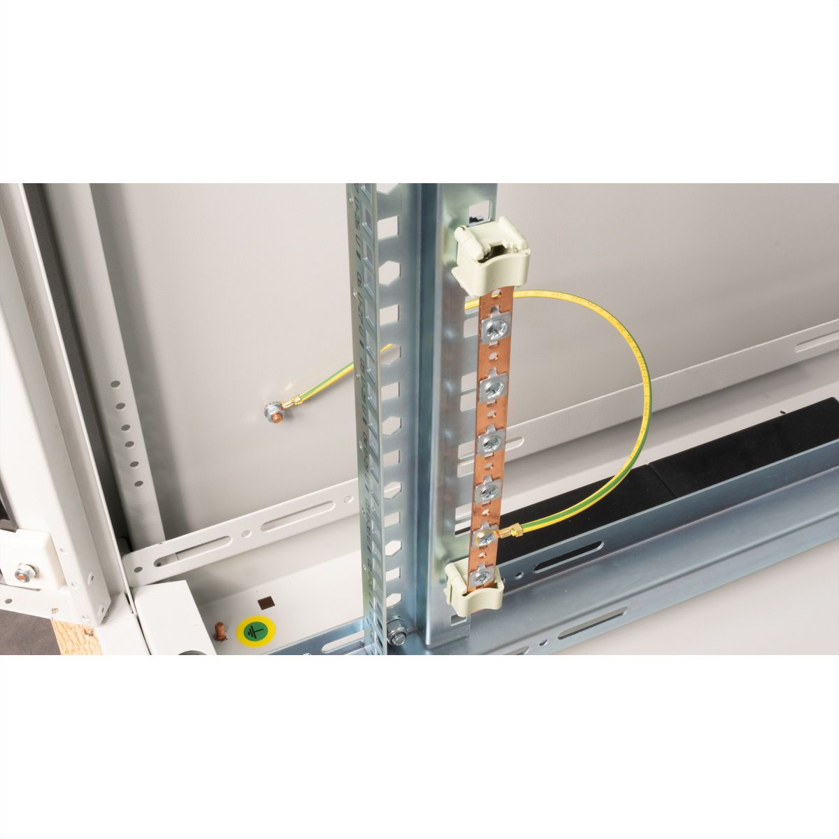 ROLINE potential equalisation rail, 220mm incl. earthing cable - SECOMP ...